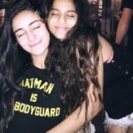 ananya and suhana khan