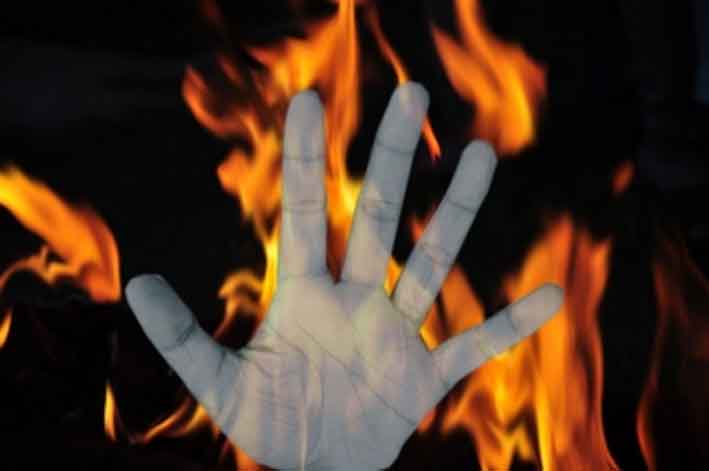 Odisha man sets himself on fire in front of PS, dies - The Shillong Times