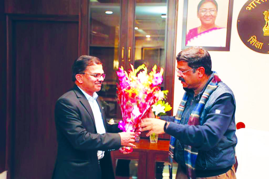 NEHU VC discusses university matters with Union Edn minister - The ...