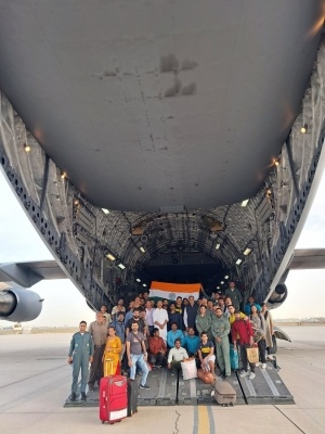 IAF rescues 121 people in a daring night operation in Sudan