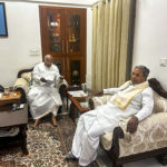 Siddaramaiah meets Mallikarjun Kharge