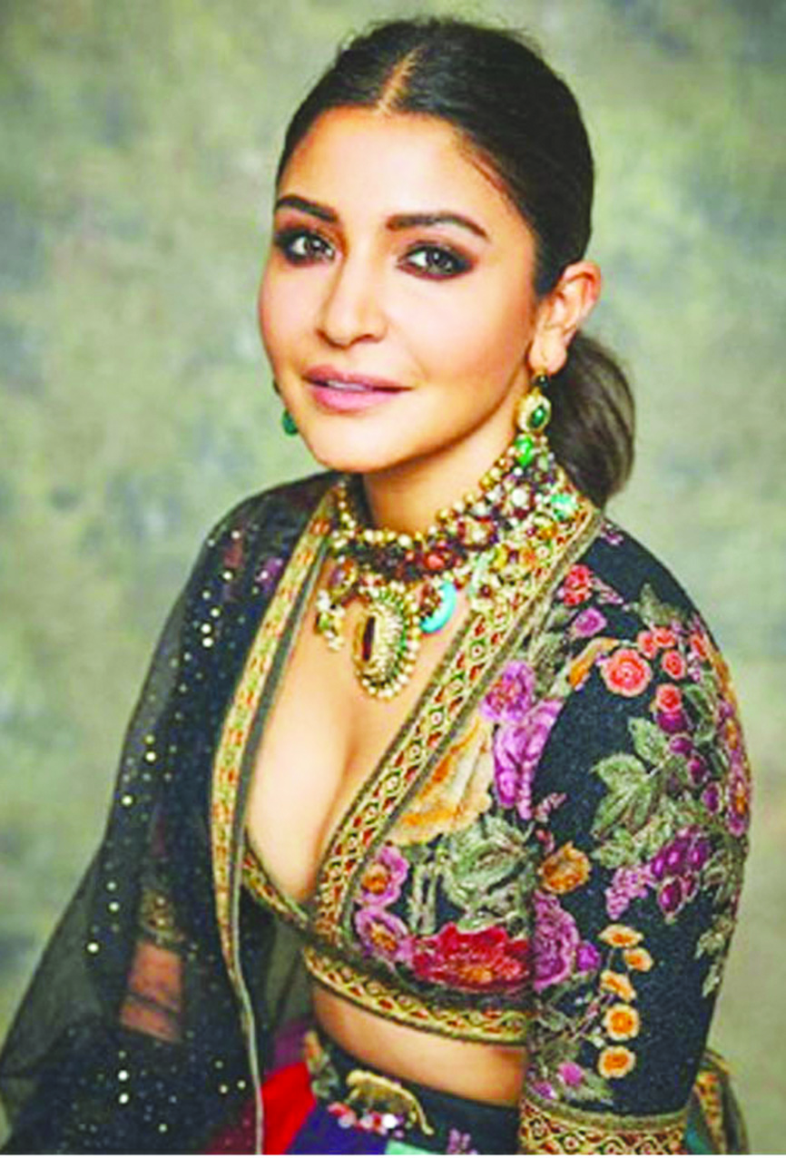 Tara Sutaria or Anushka Sharma: Who Looks Stunning in a Sabyasachi lehenga?  | IWMBuzz