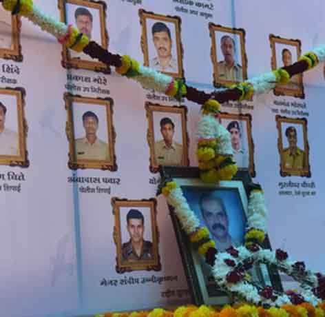 26/11 Mumbai terror attack: Rajnath, Kejriwal pay tributes to victims