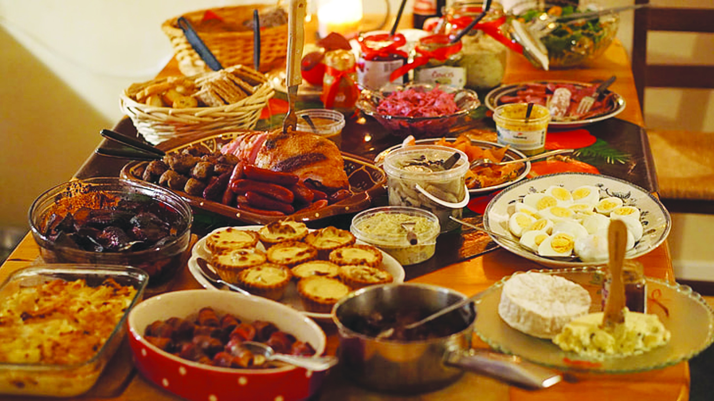 Overeating at Christmas can cause weight gain – but that doesn't  necessarily mean it's permanent