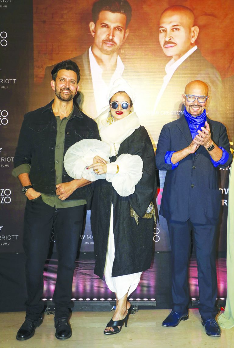 Hrithik Roshan, Rekha’s mother-son moment at Koi Mil Gaya reunion