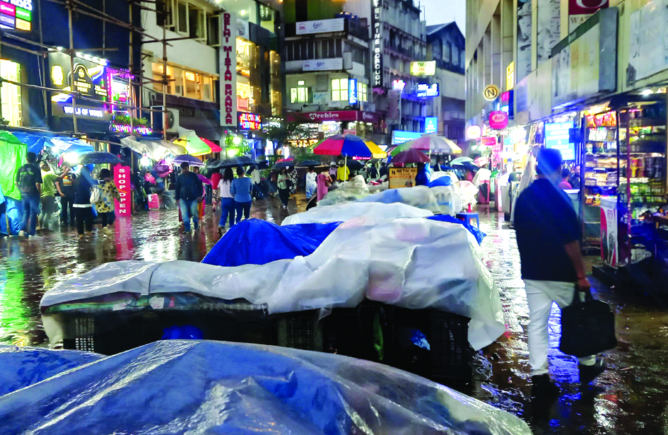 SMB to finalise list of hawkers eligible for vending certificate